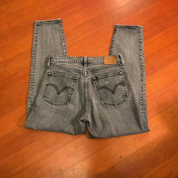 Levi's Wedgie Jeans Straight Leg with Button Fly Size 27 - Picture 1 of 5